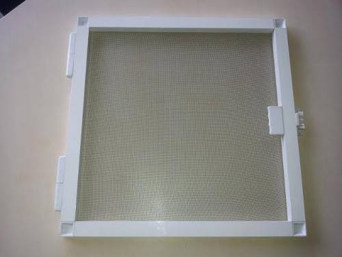 Plasa economica pentru ferestre(alba)